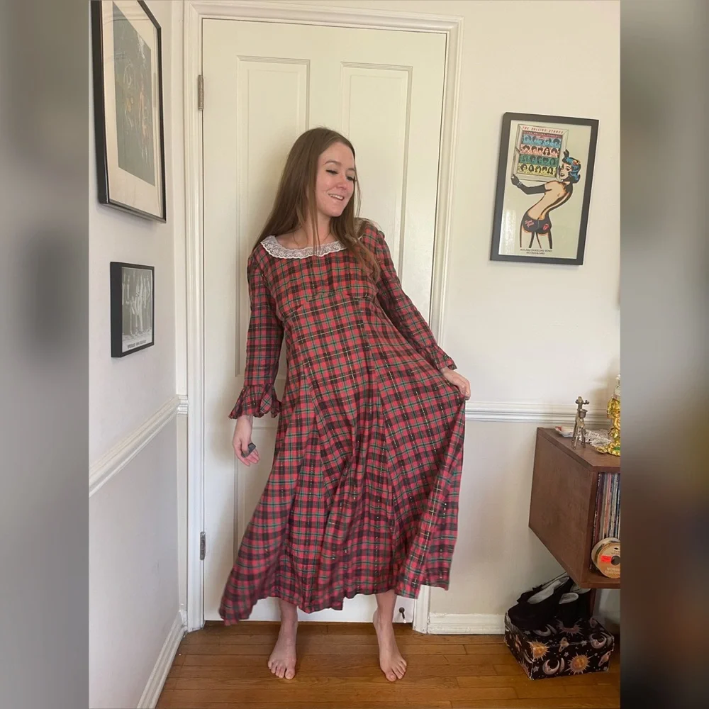70s Vintage Volup Plus Size Plaid Prairie Holiday Dress - Picture 1 of 10